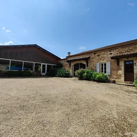 Refuge Champetre - Piscine Interieure - Detente 펜션 *