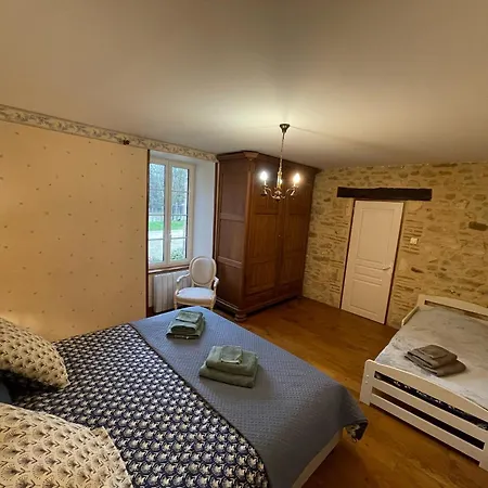 Refuge Champetre - Piscine Interieure - Detente * Salles (Lot-et-Garonne)