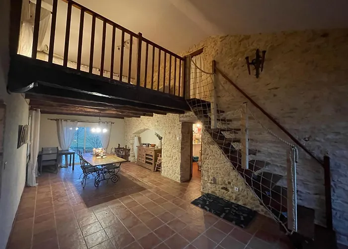 Refuge Champetre - Piscine Interieure - Detente * Salles (Lot-et-Garonne)