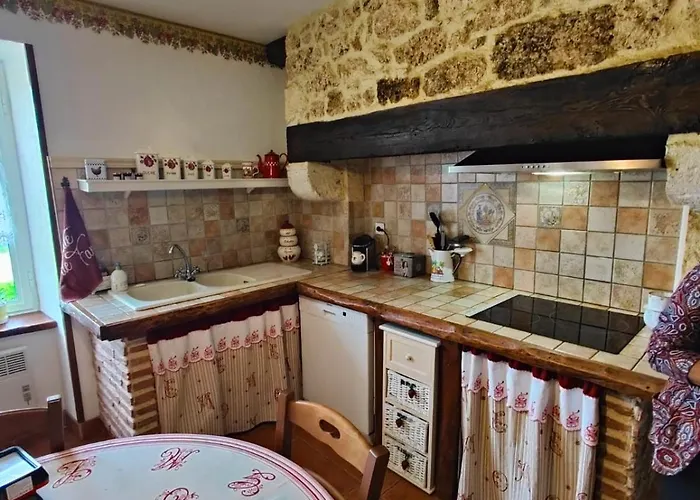 펜션 Refuge Champetre - Piscine Interieure - Detente *